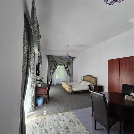 Dwor Gorny Hotel Nowa Ruda Exterior photo